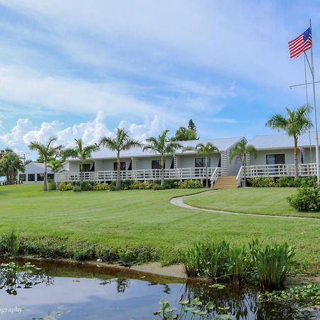 The Rivers Edge Motel ラベル エクステリア 写真