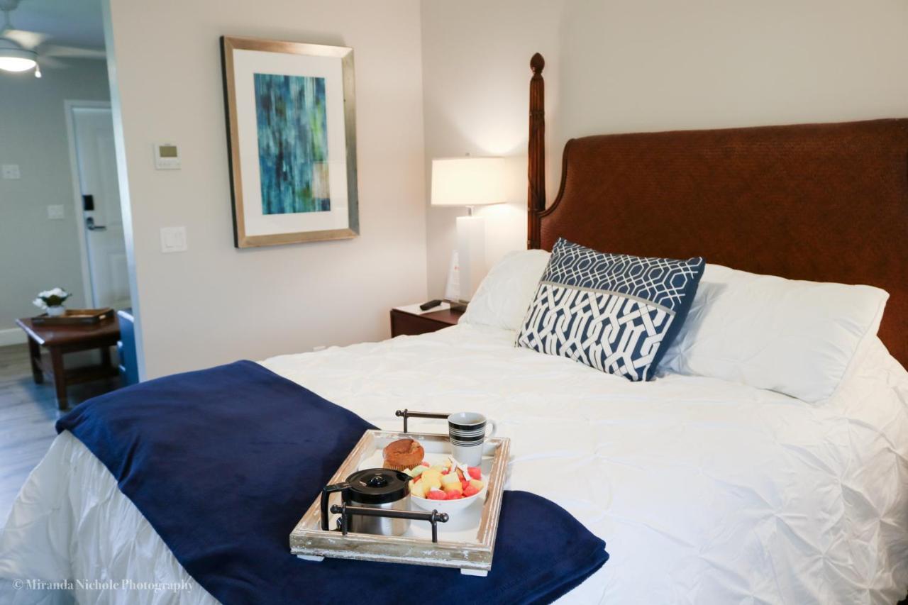 The Rivers Edge Motel ラベル エクステリア 写真