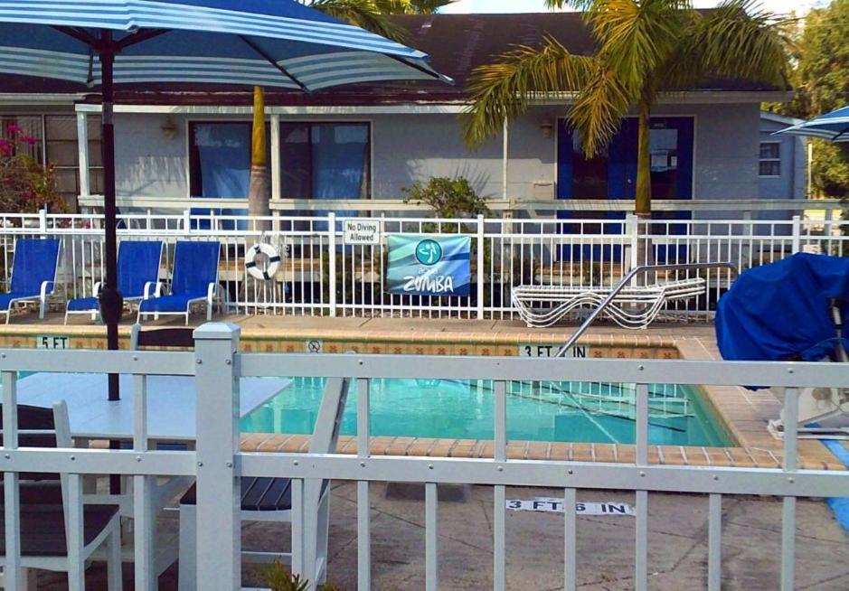 The Rivers Edge Motel ラベル エクステリア 写真